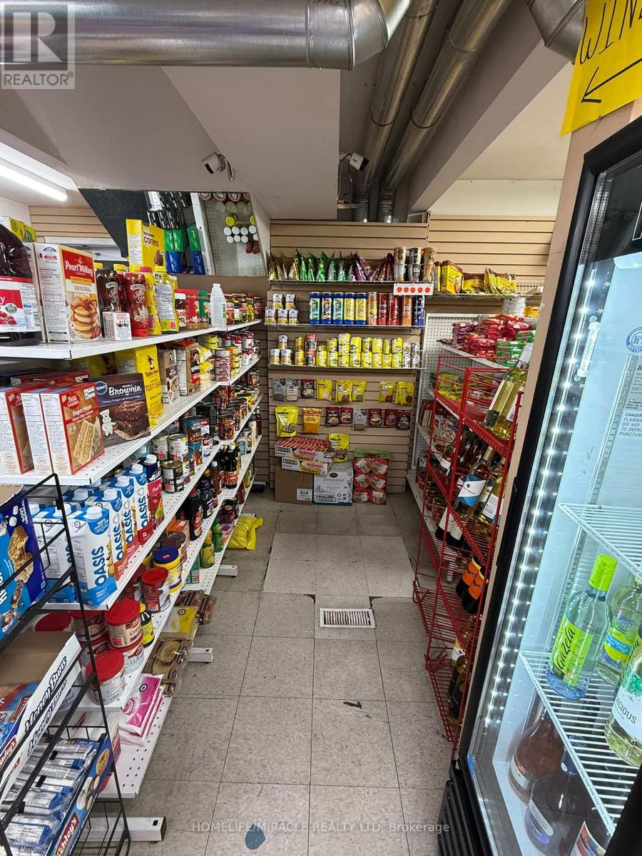 370 Division Street, Kingston, Ontario  K7K 4A5 - Photo 4 - X12783252