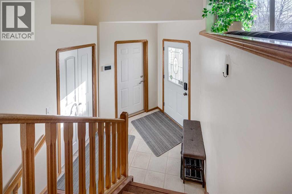 38 Kendrew Drive, Red Deer, Alberta  T4P 3X6 - Photo 3 - A2285301