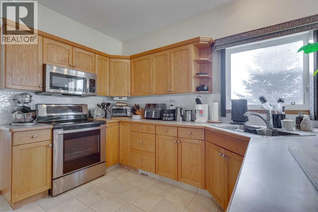 38 Kendrew Drive, Red Deer, Alberta  T4P 3X6 - Photo 11 - A2285301