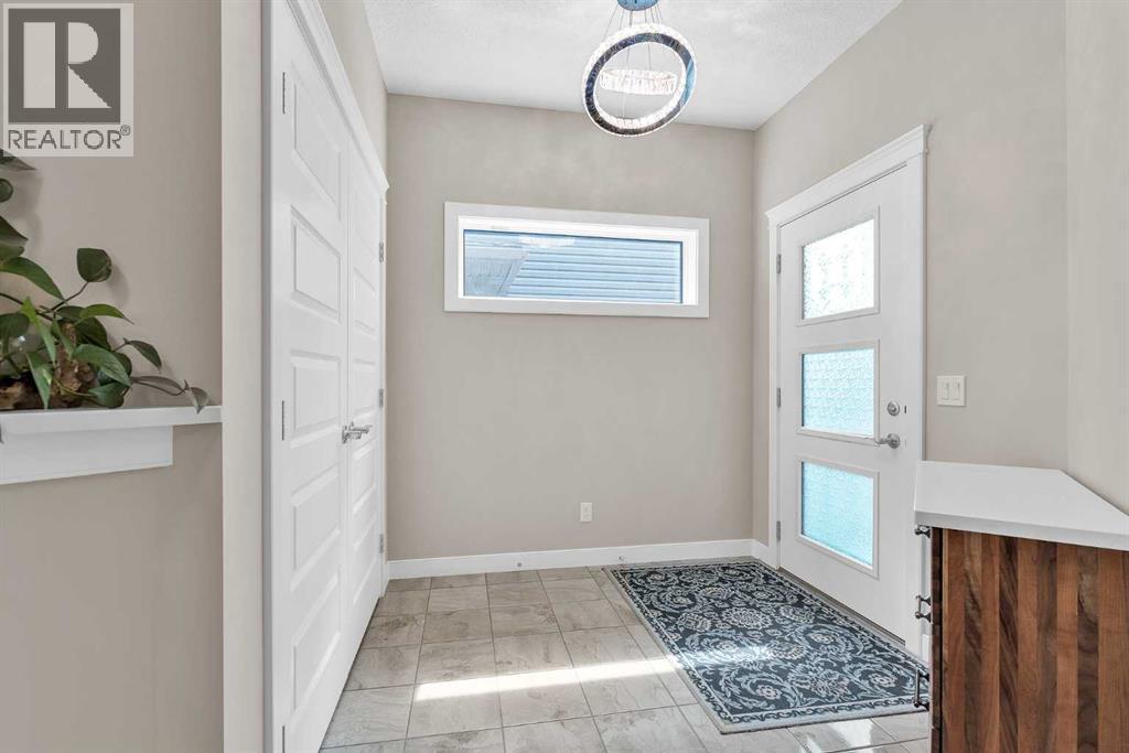 304 Corner Meadows Manor Ne, Calgary, Alberta  T3N 1J7 - Photo 5 - A2276886