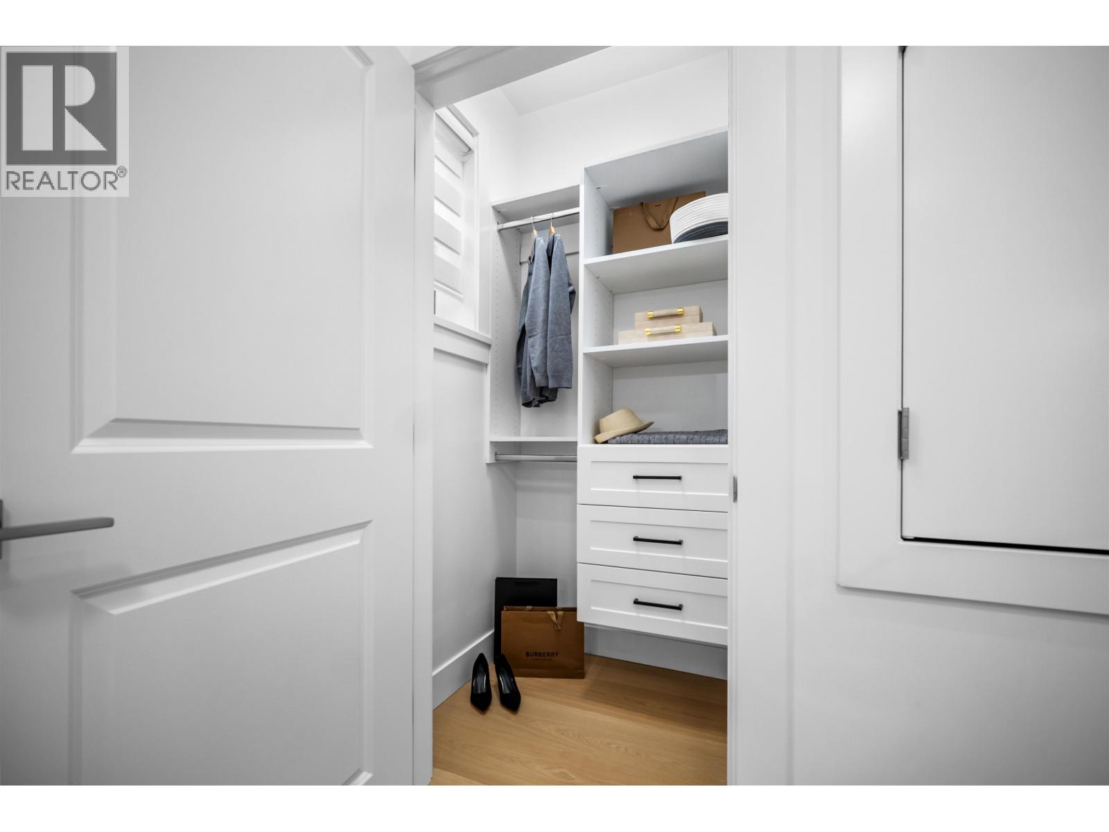 2076 E 50th Avenue, Vancouver, British Columbia  V5P 1V3 - Photo 5 - R3085075