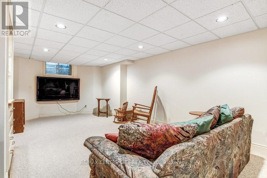 27 - 1200 Riverside Drive, London North, Ontario  N6H 5C6 - Photo 32 - X12783306