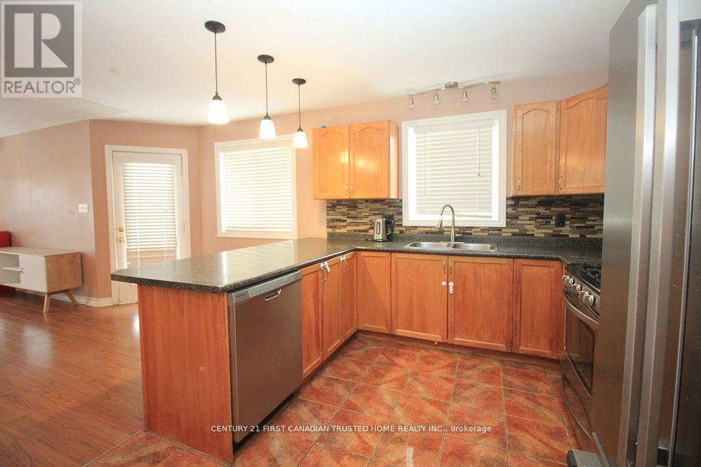 1681 Benjamin Drive, London East, Ontario  N5V 5K1 - Photo 8 - X12783410