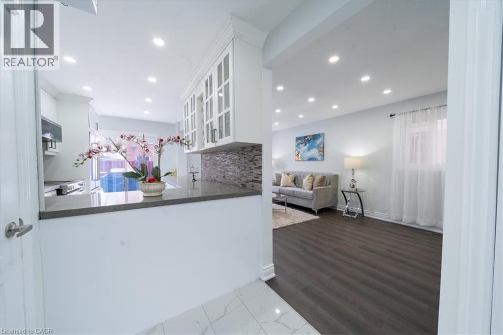 47 Martindale Crescent, Brampton, Ontario  L6X 2V7 - Photo 10 - 40804713