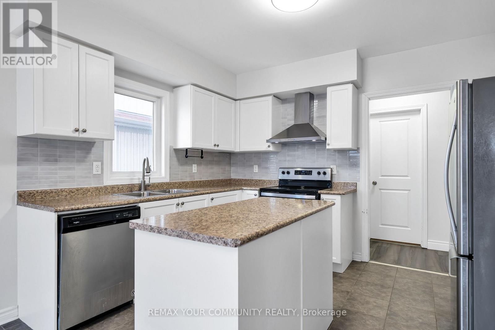 17 Adanac Drive, Whitby, Ontario  L1N 0J4 - Photo 20 - E12782362