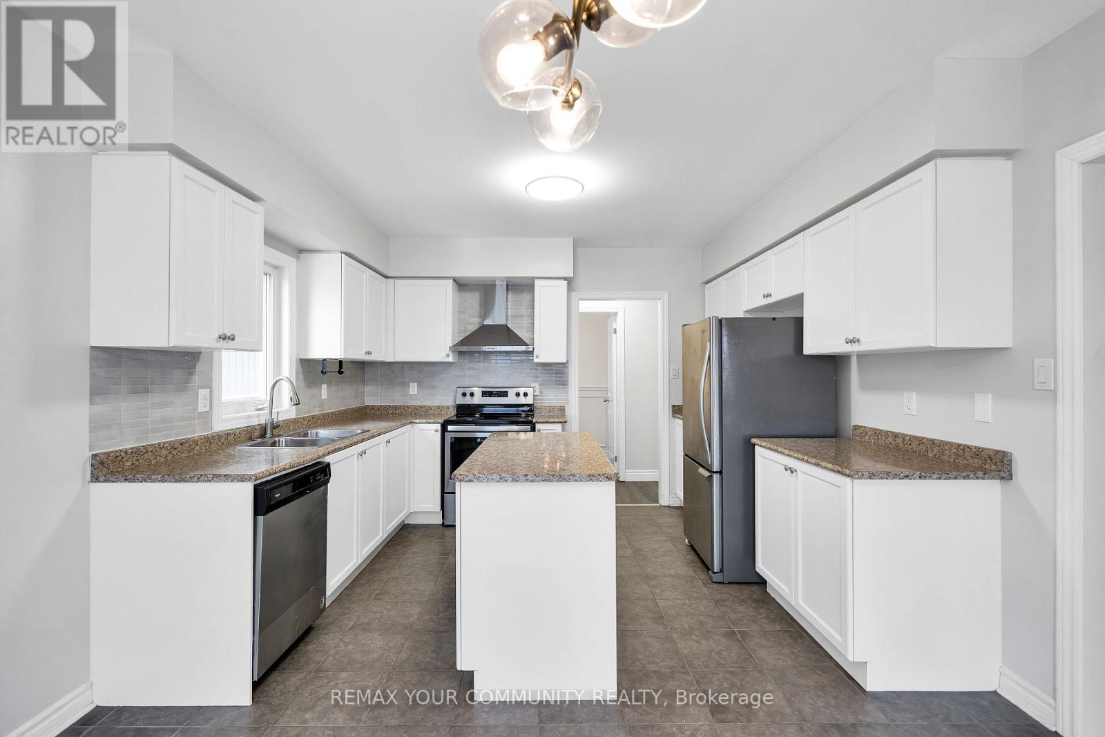 17 Adanac Drive, Whitby, Ontario  L1N 0J4 - Photo 17 - E12782362