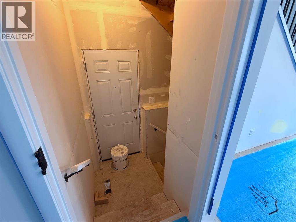 247 Annette Villas Nw, Calgary, Alberta  T3R 2K5 - Photo 24 - A2282332