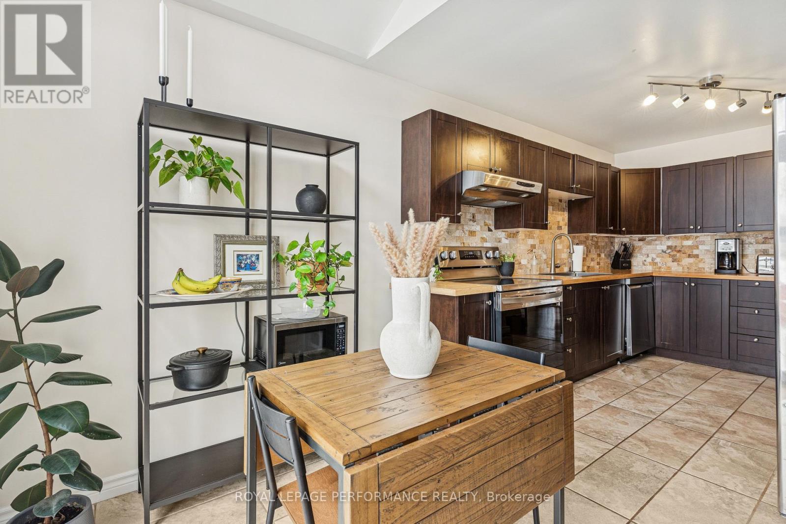 172 Claiborne Way, Ottawa, Ontario  K1E 3V1 - Photo 13 - X12783304