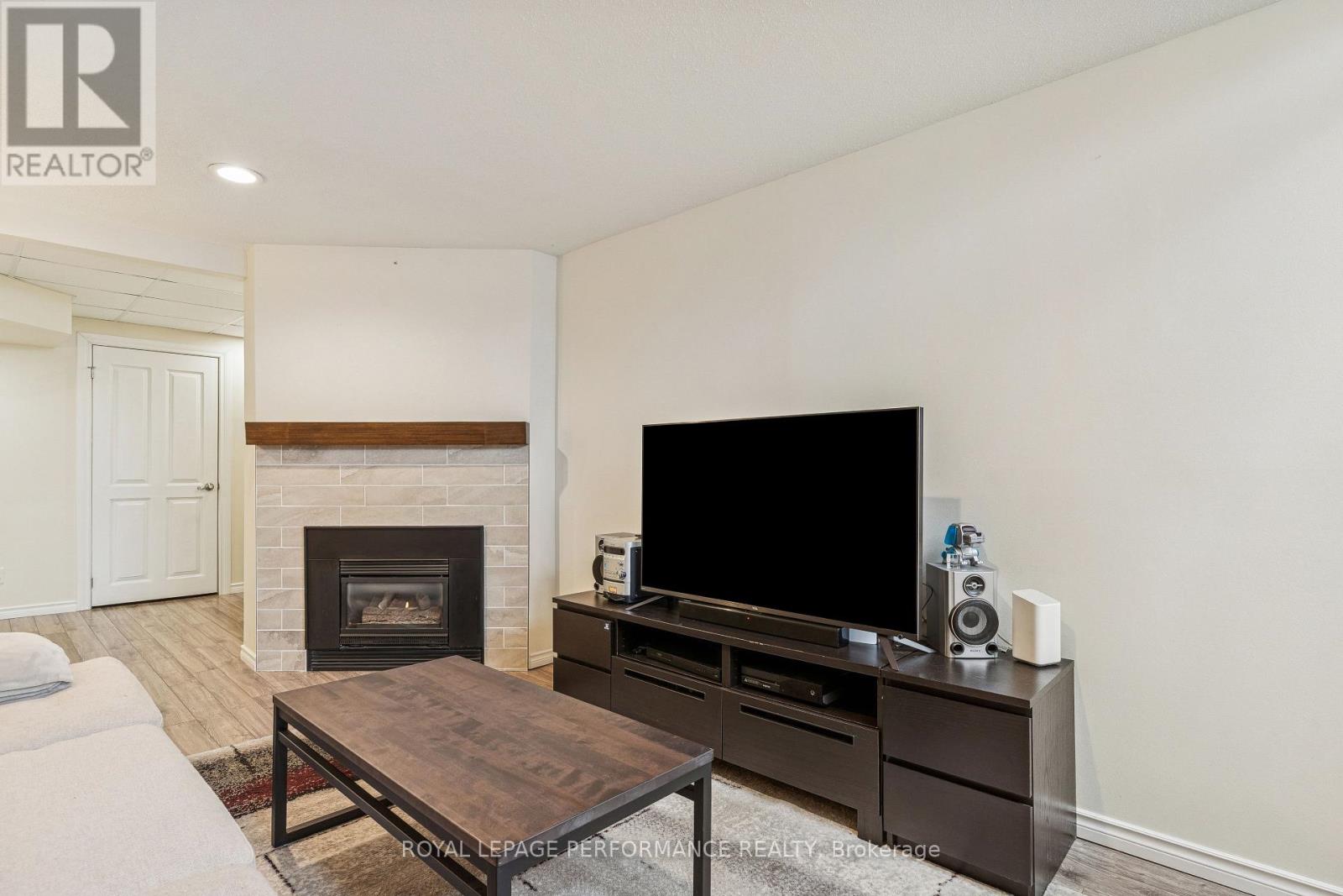 172 Claiborne Way, Ottawa, Ontario  K1E 3V1 - Photo 32 - X12783304