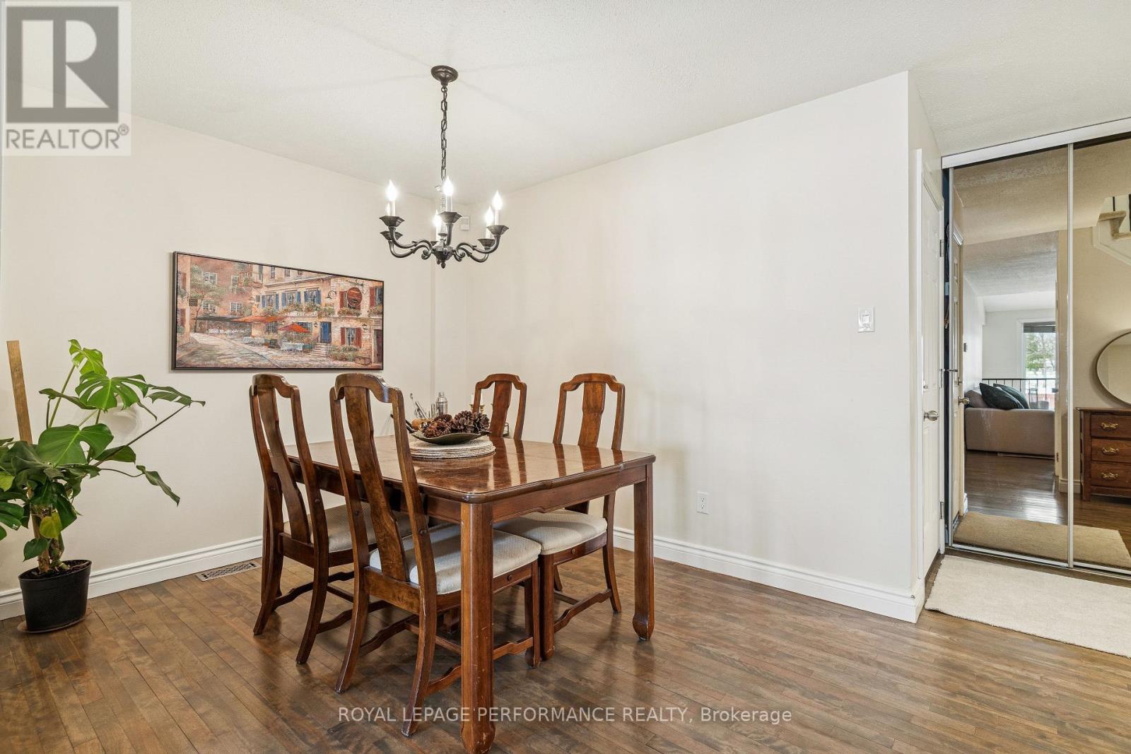 172 Claiborne Way, Ottawa, Ontario  K1E 3V1 - Photo 6 - X12783304