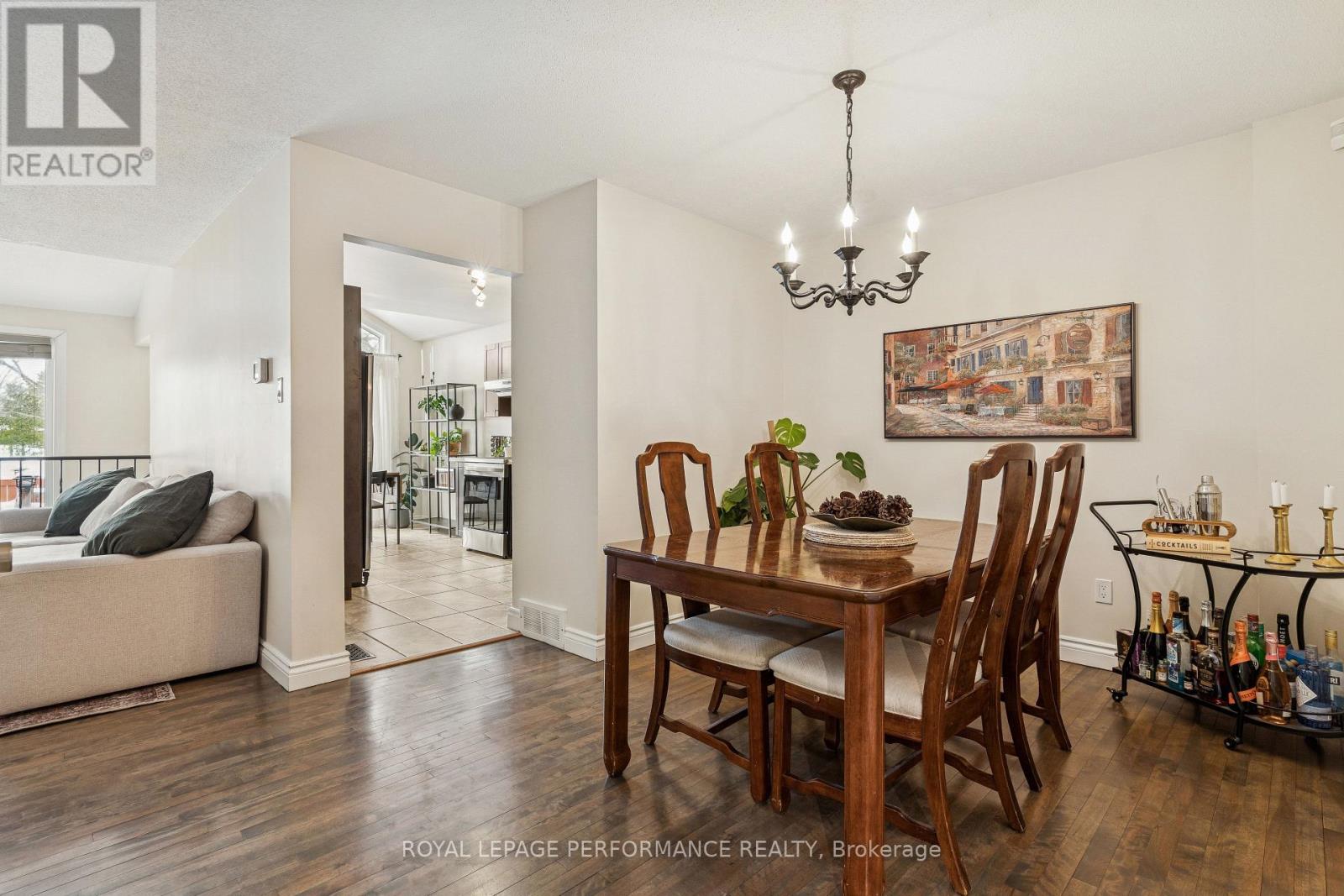 172 Claiborne Way, Ottawa, Ontario  K1E 3V1 - Photo 7 - X12783304