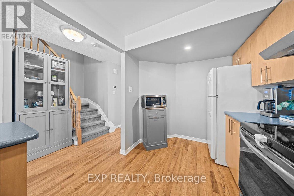 44 Coralbell Private, Ottawa, Ontario  K1T 3Z9 - Photo 12 - X12783466