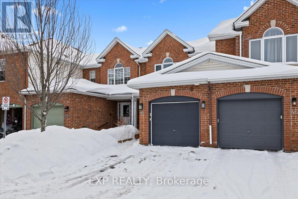 44 Coralbell Private, Ottawa, Ontario  K1T 3Z9 - Photo 2 - X12783466