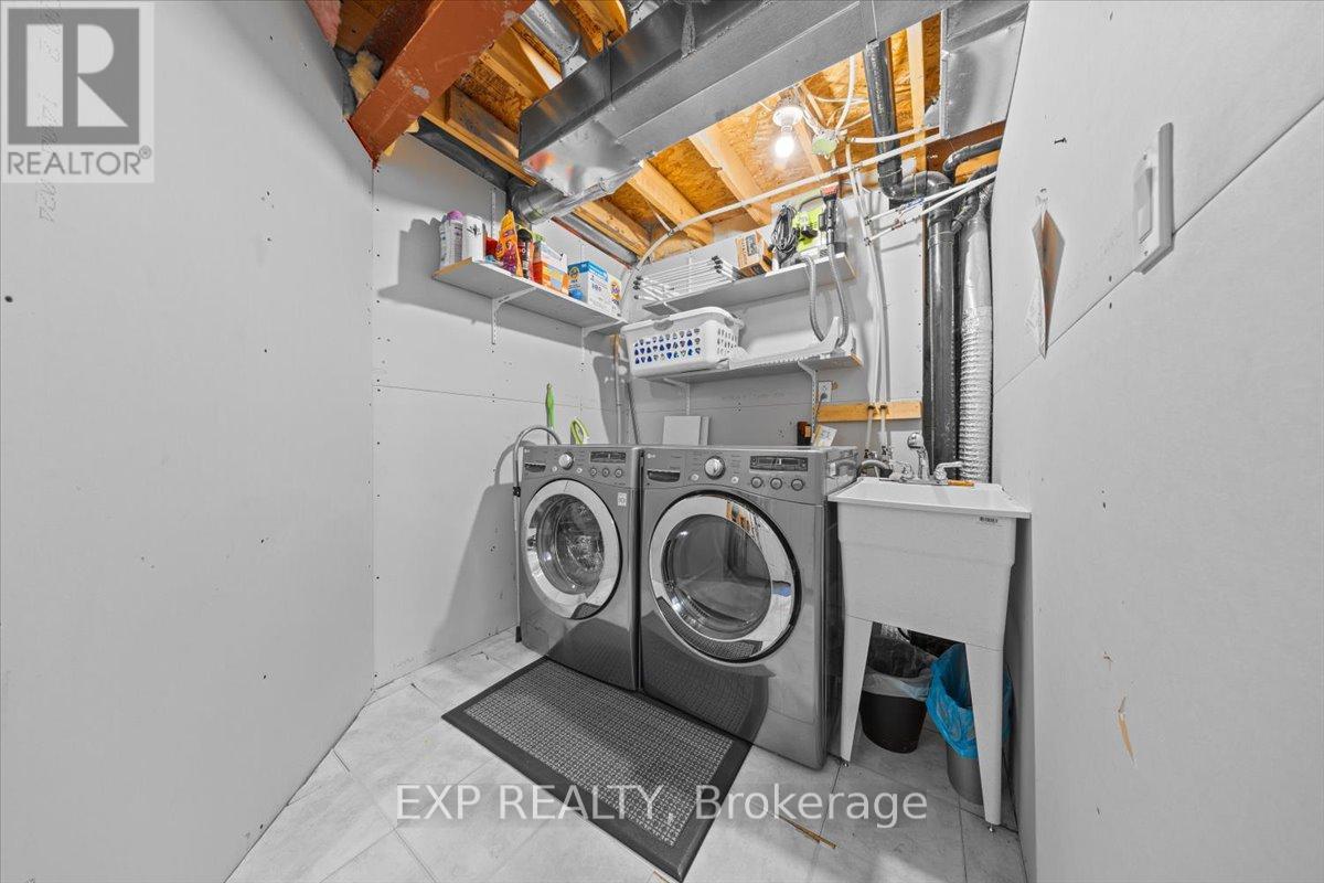 44 Coralbell Private, Ottawa, Ontario  K1T 3Z9 - Photo 36 - X12783466