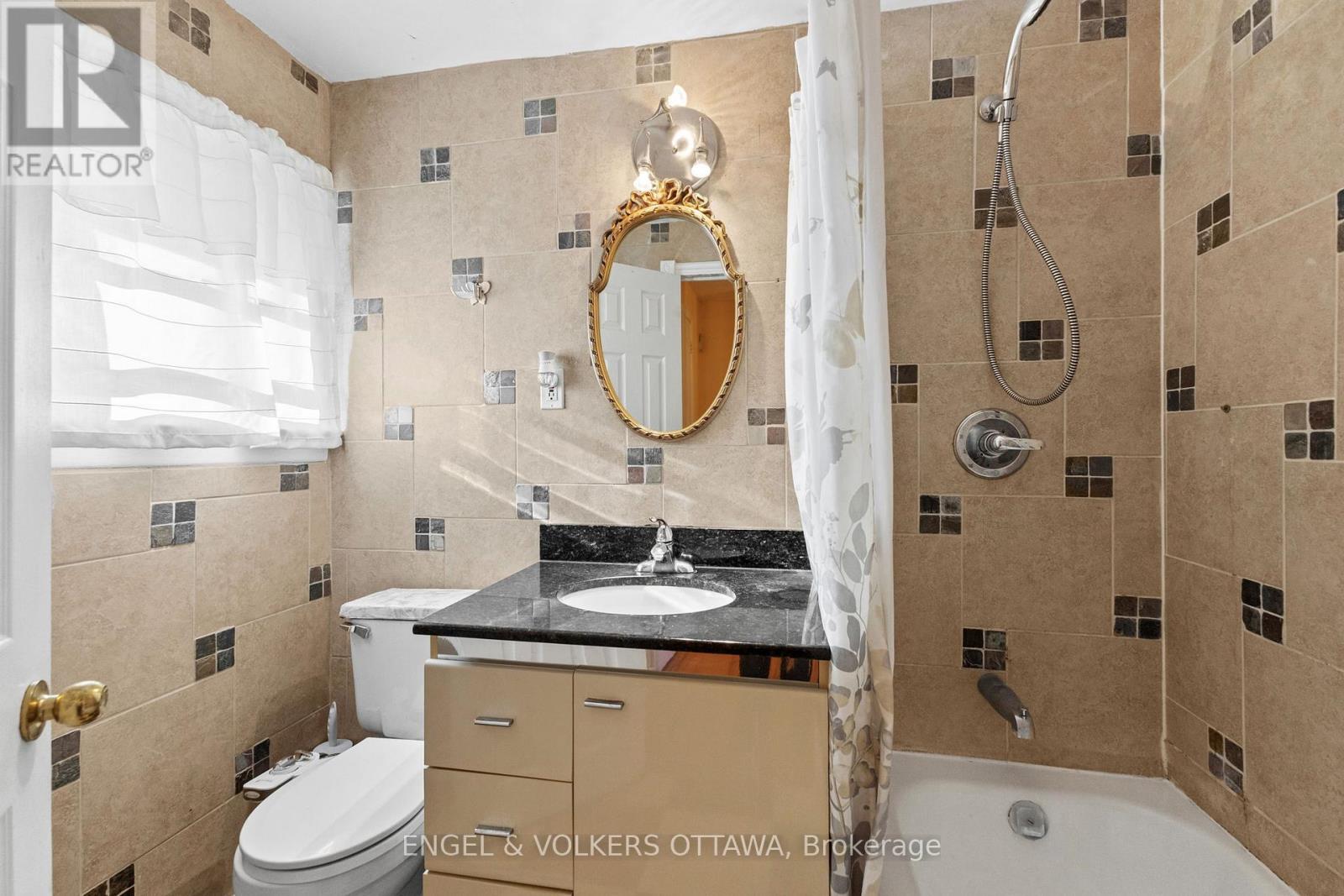 838 Borthwick Avenue, Ottawa, Ontario  K1K 2M8 - Photo 18 - X12783564