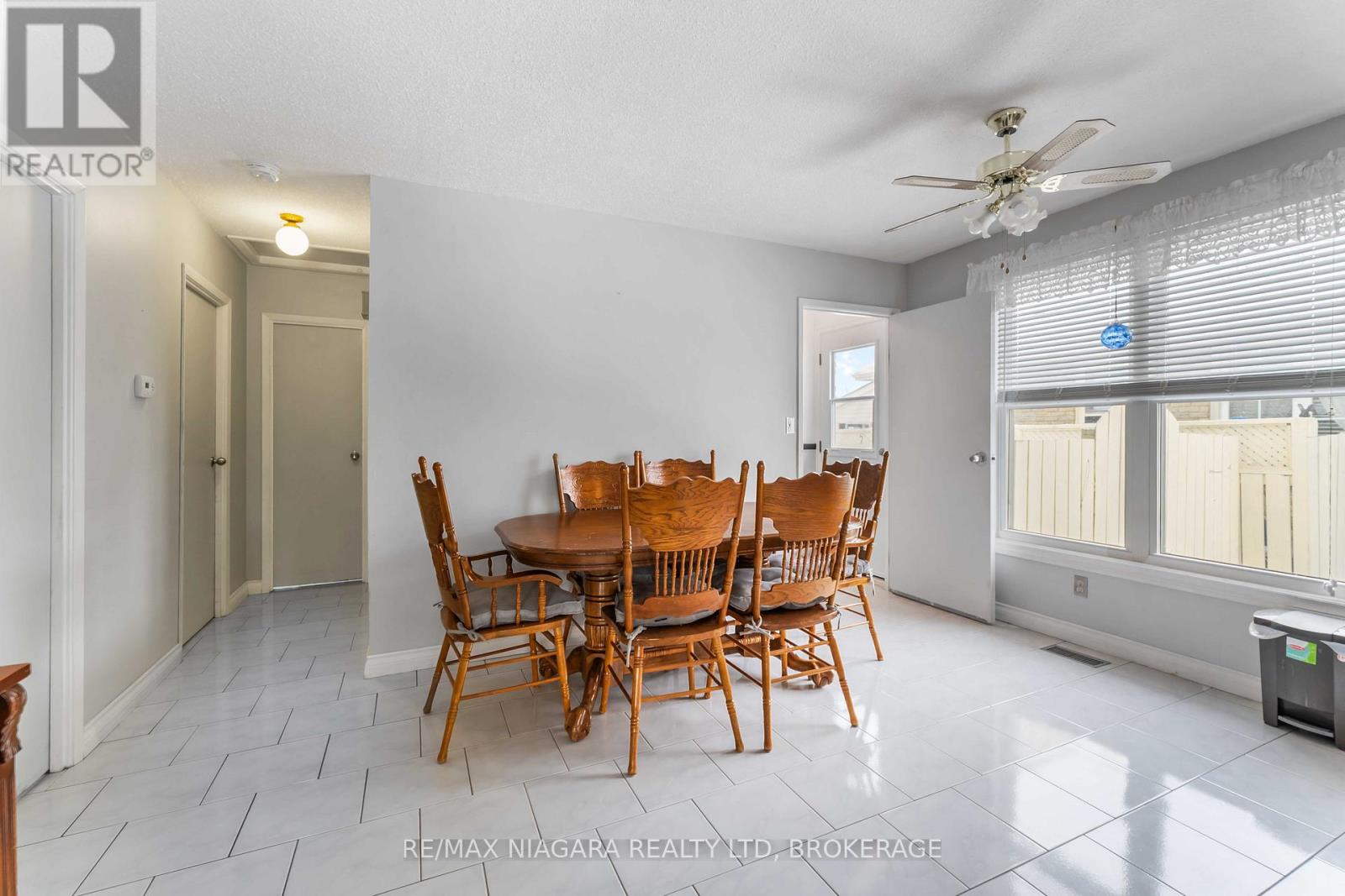 5 Thorncliff Drive, St. Catharines, Ontario  L2P 3N2 - Photo 7 - X12783386