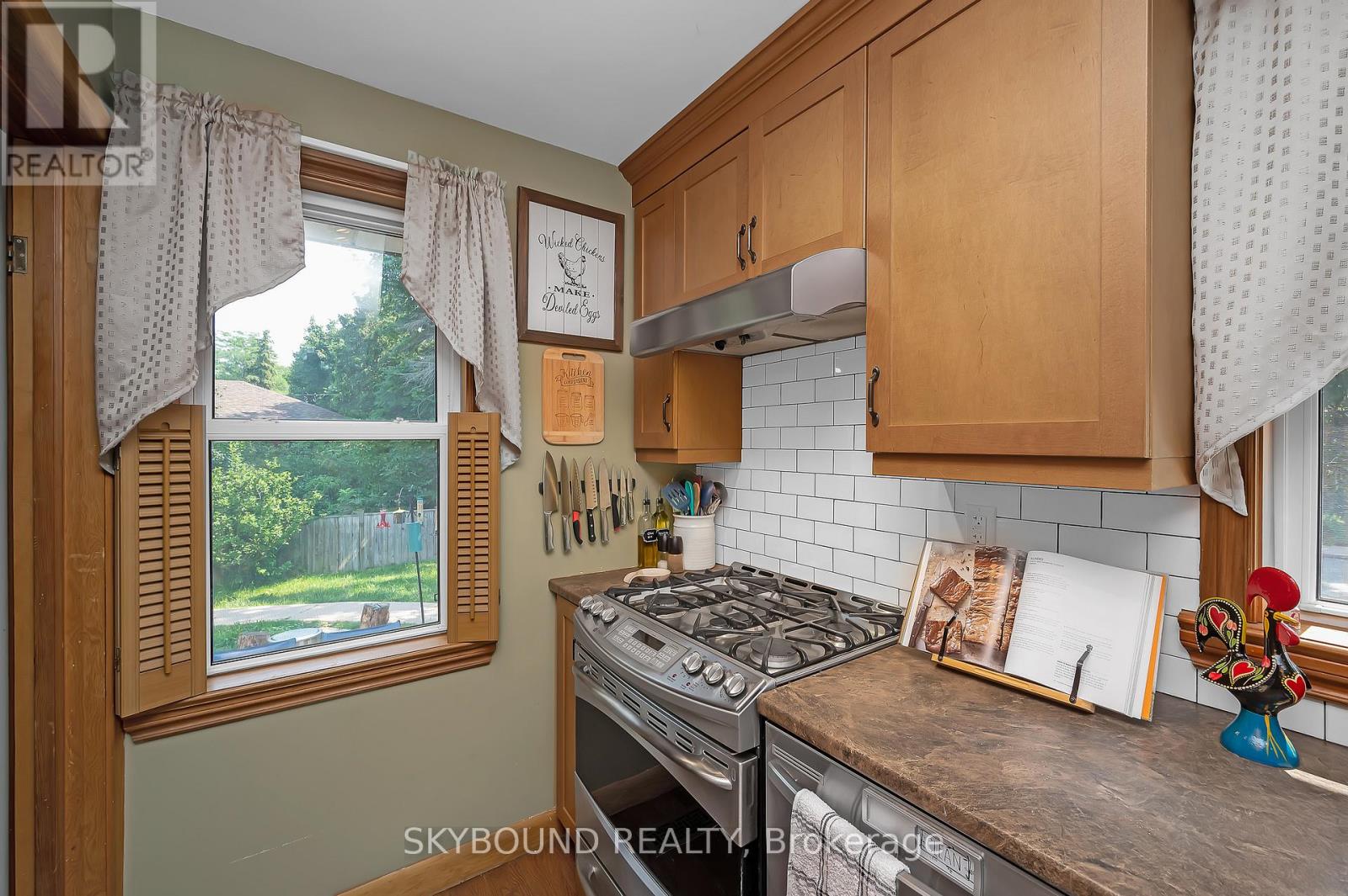 103 Mcelroy Road E, Hamilton, Ontario  L9A 1Y7 - Photo 11 - X12679384