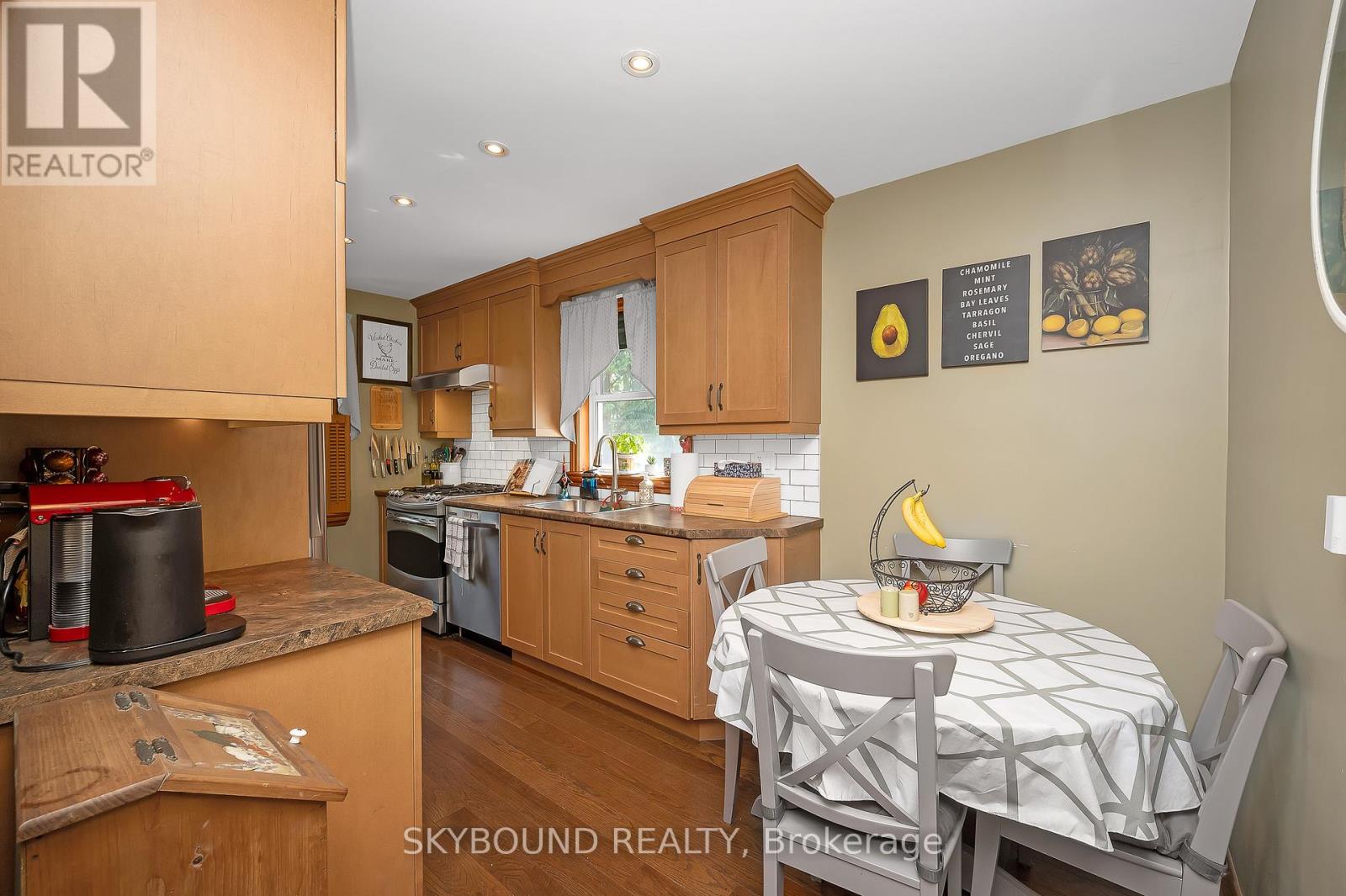 103 Mcelroy Road E, Hamilton, Ontario  L9A 1Y7 - Photo 6 - X12679384