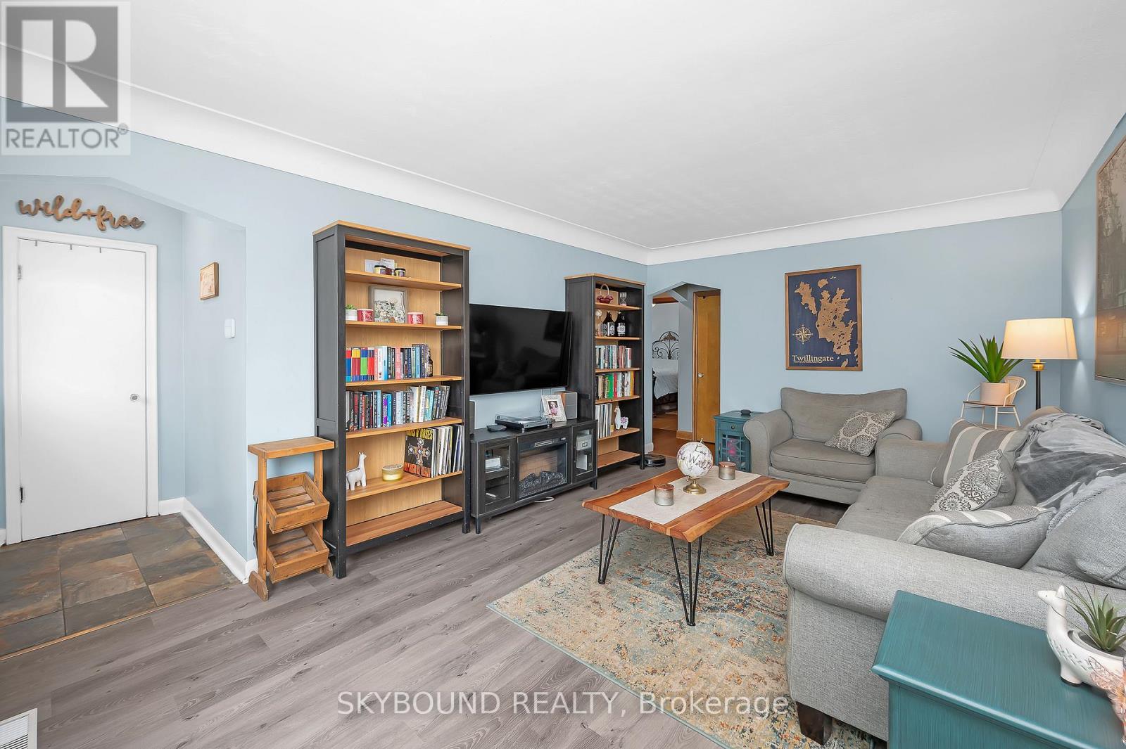 103 Mcelroy Road E, Hamilton, Ontario  L9A 1Y7 - Photo 4 - X12679384