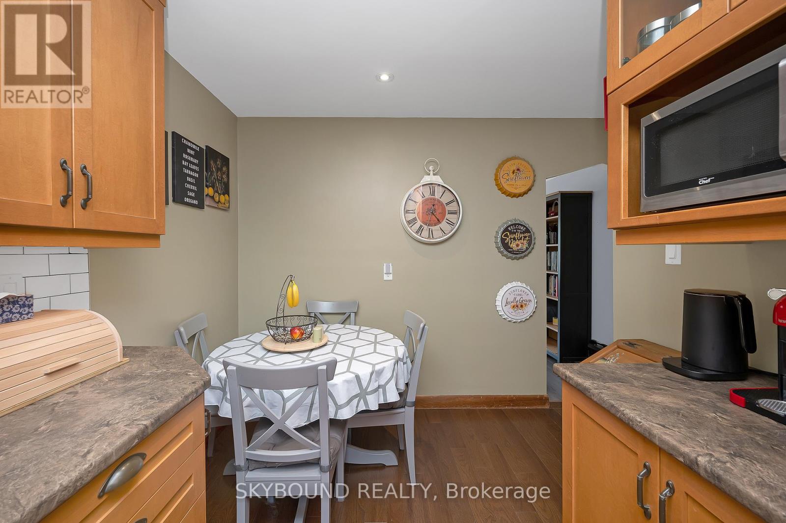 103 Mcelroy Road E, Hamilton, Ontario  L9A 1Y7 - Photo 8 - X12679384