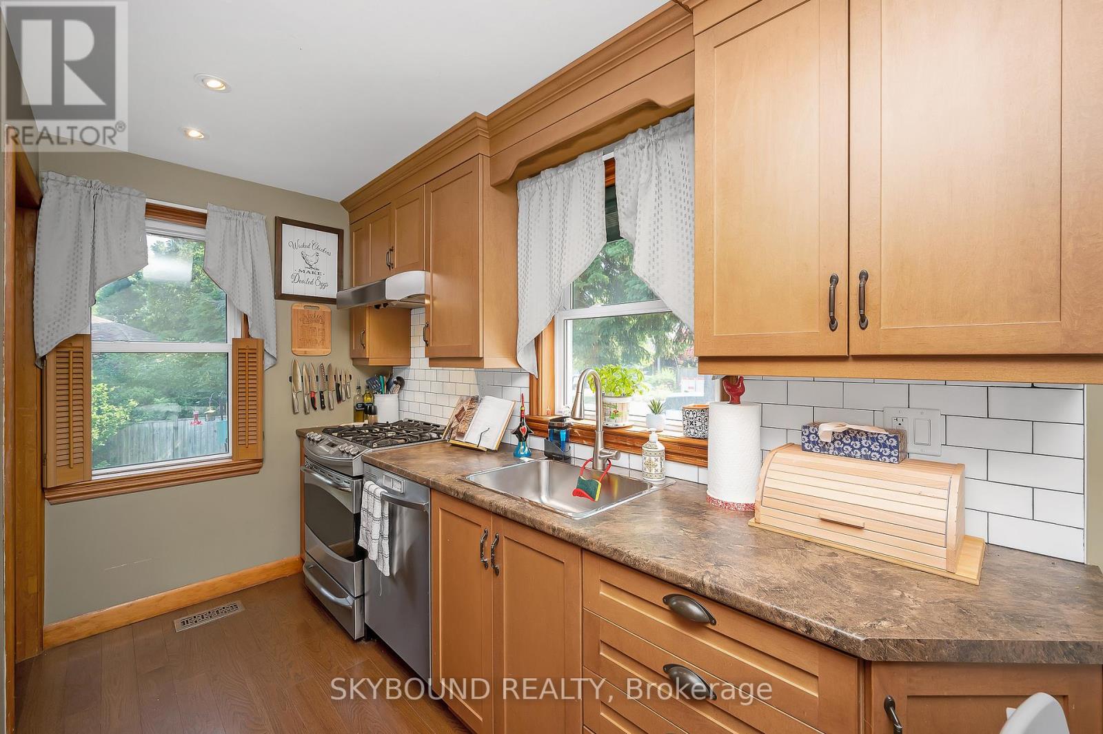 103 Mcelroy Road E, Hamilton, Ontario  L9A 1Y7 - Photo 9 - X12679384