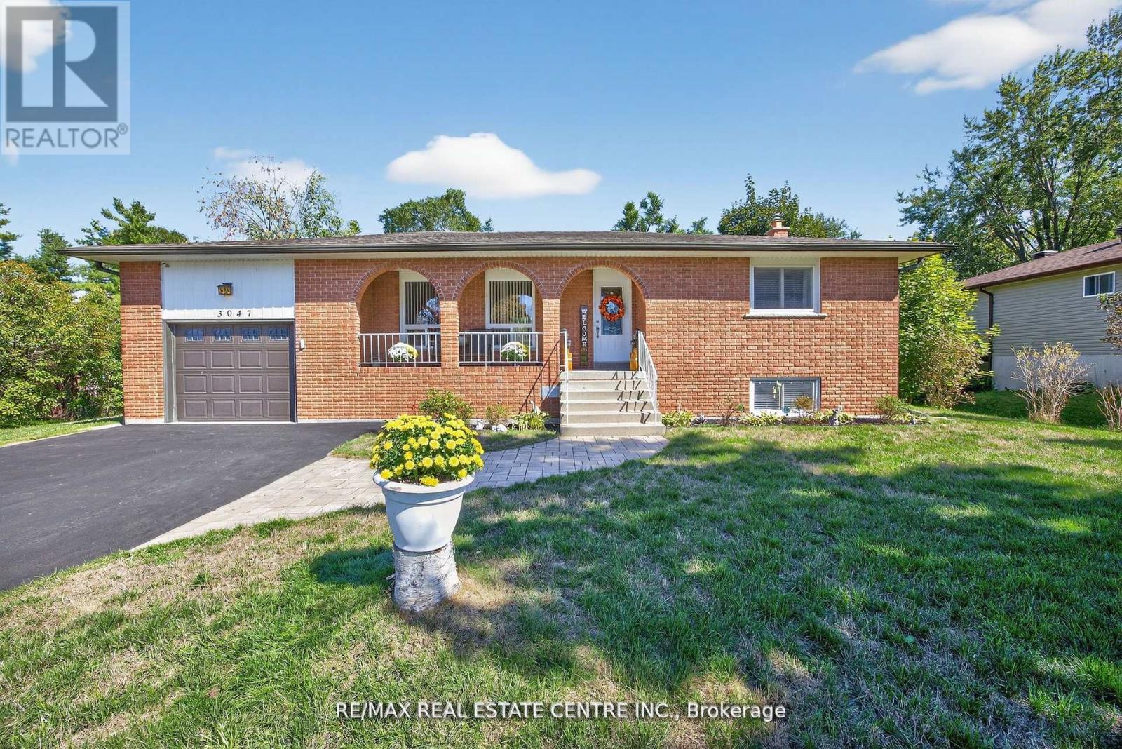 3047 Sandy Cove Drive, Innisfil, Ontario  L9S 2K1 - Photo 5 - N12783250