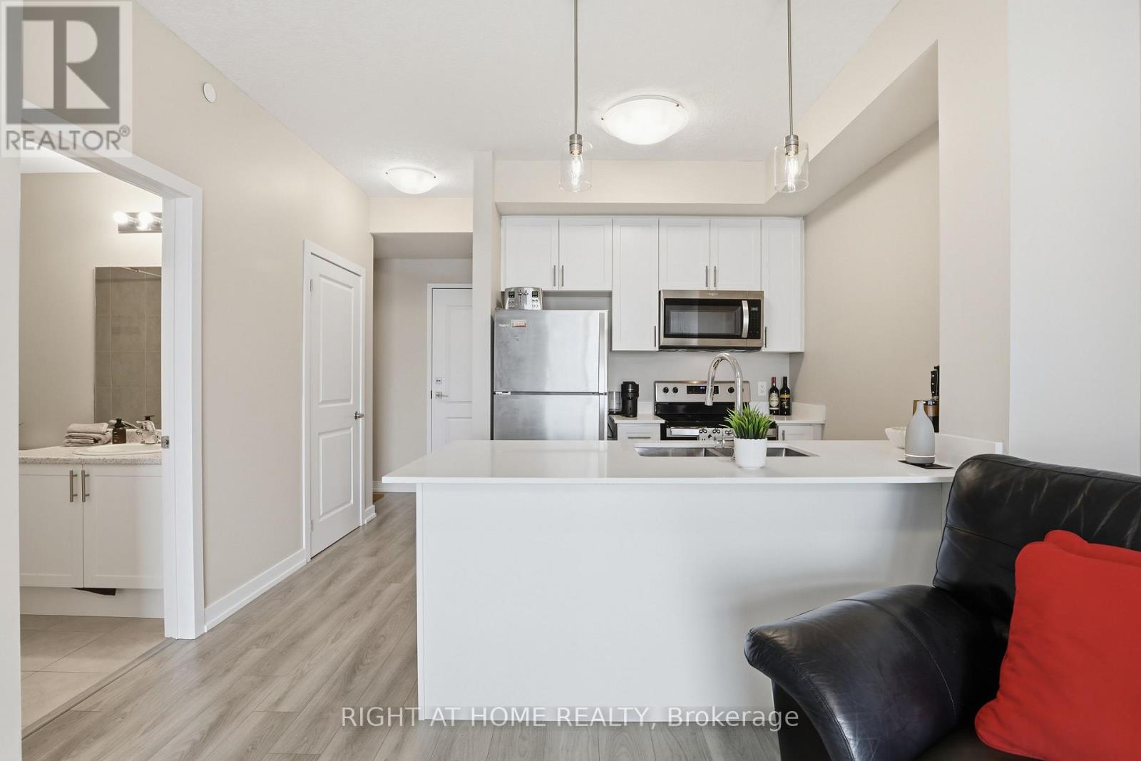 203 - 5055 Greenlane Road, Lincoln, Ontario  L3J 2J3 - Photo 6 - X12783110