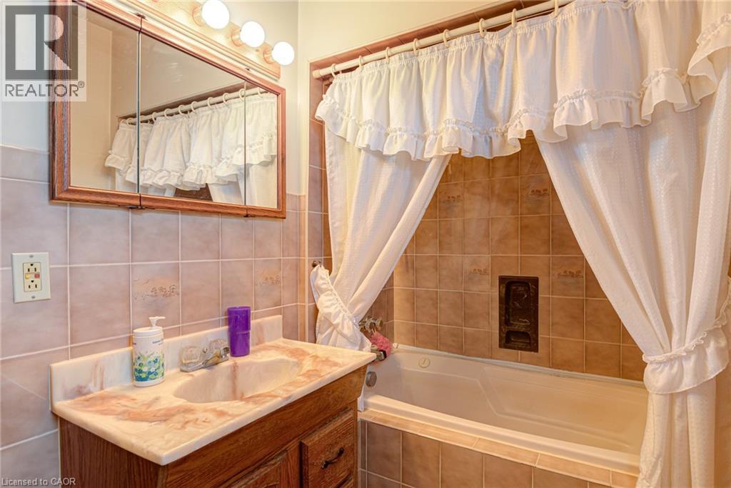 16 Centre Street, Elmira, Ontario  N3B 2T9 - Photo 35 - 40791738