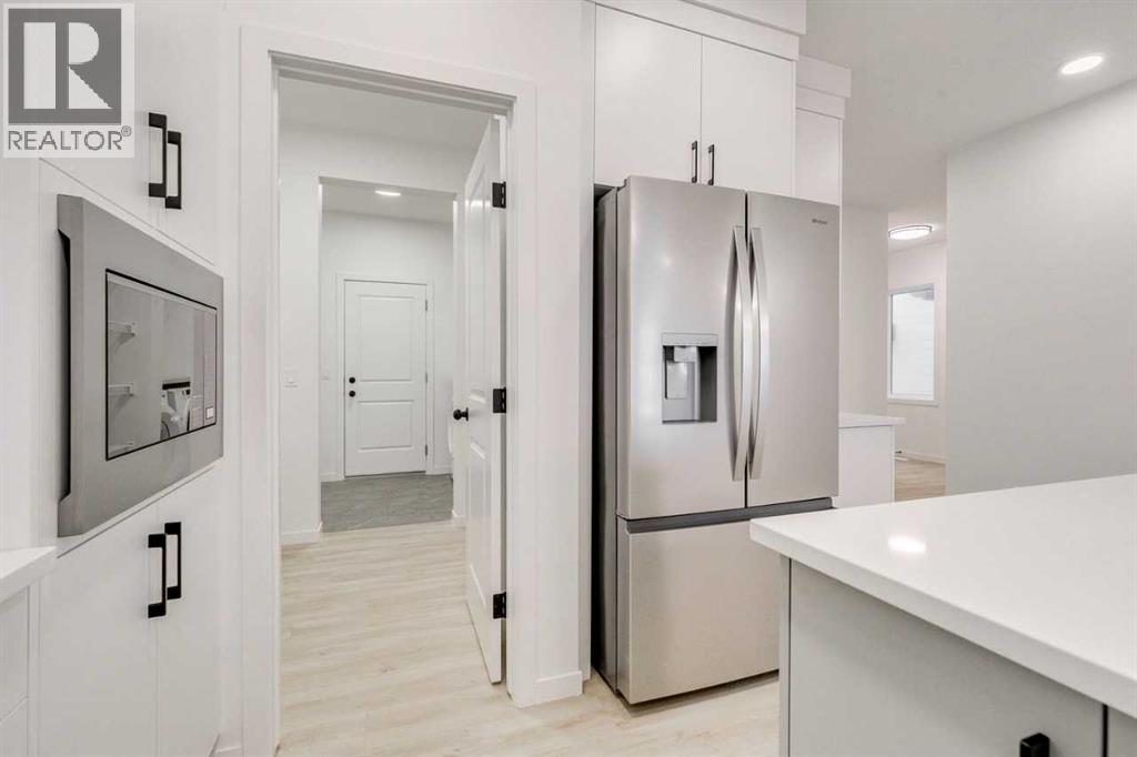 75 Fireside Common, Cochrane, Alberta  T4C 3E1 - Photo 12 - A2271464