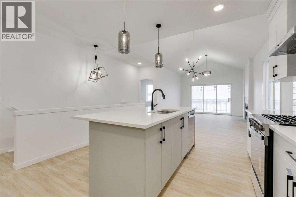 75 Fireside Common, Cochrane, Alberta  T4C 3E1 - Photo 15 - A2271464