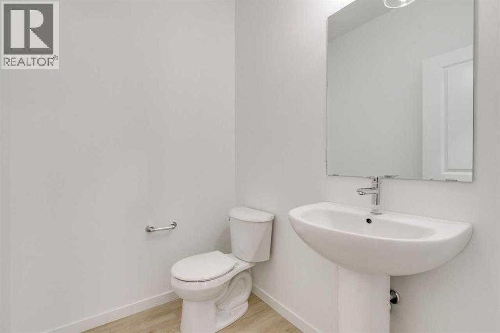 75 Fireside Common, Cochrane, Alberta  T4C 3E1 - Photo 30 - A2271464