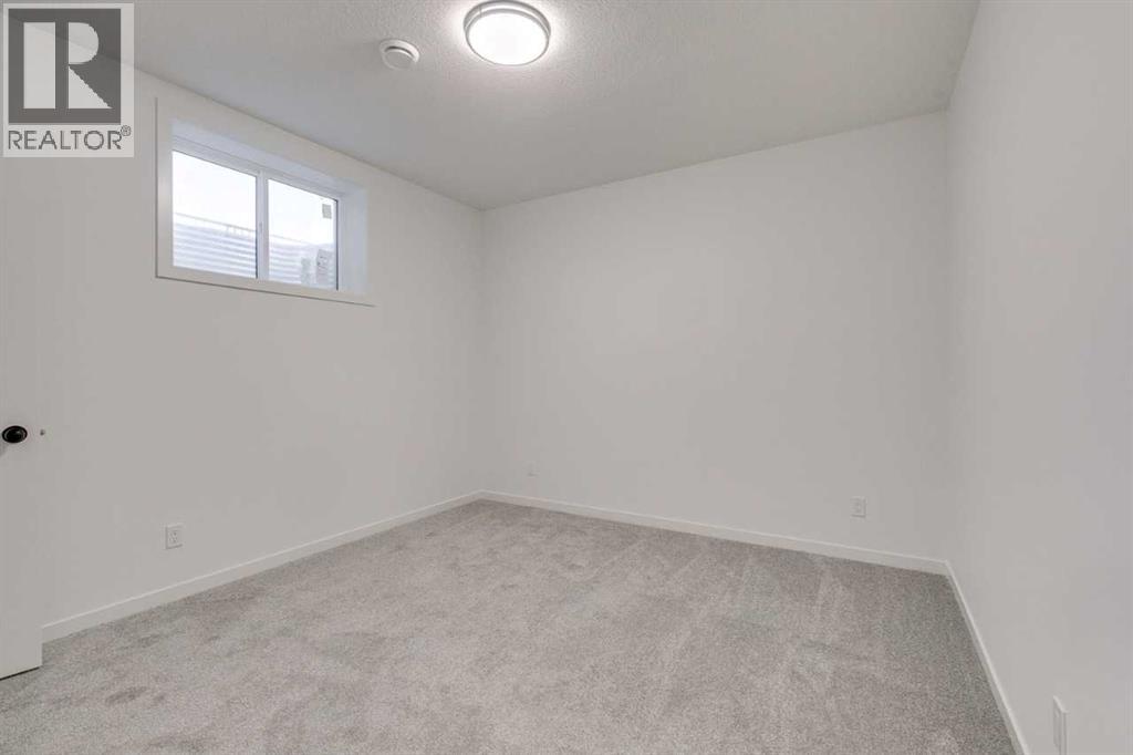 75 Fireside Common, Cochrane, Alberta  T4C 3E1 - Photo 34 - A2271464