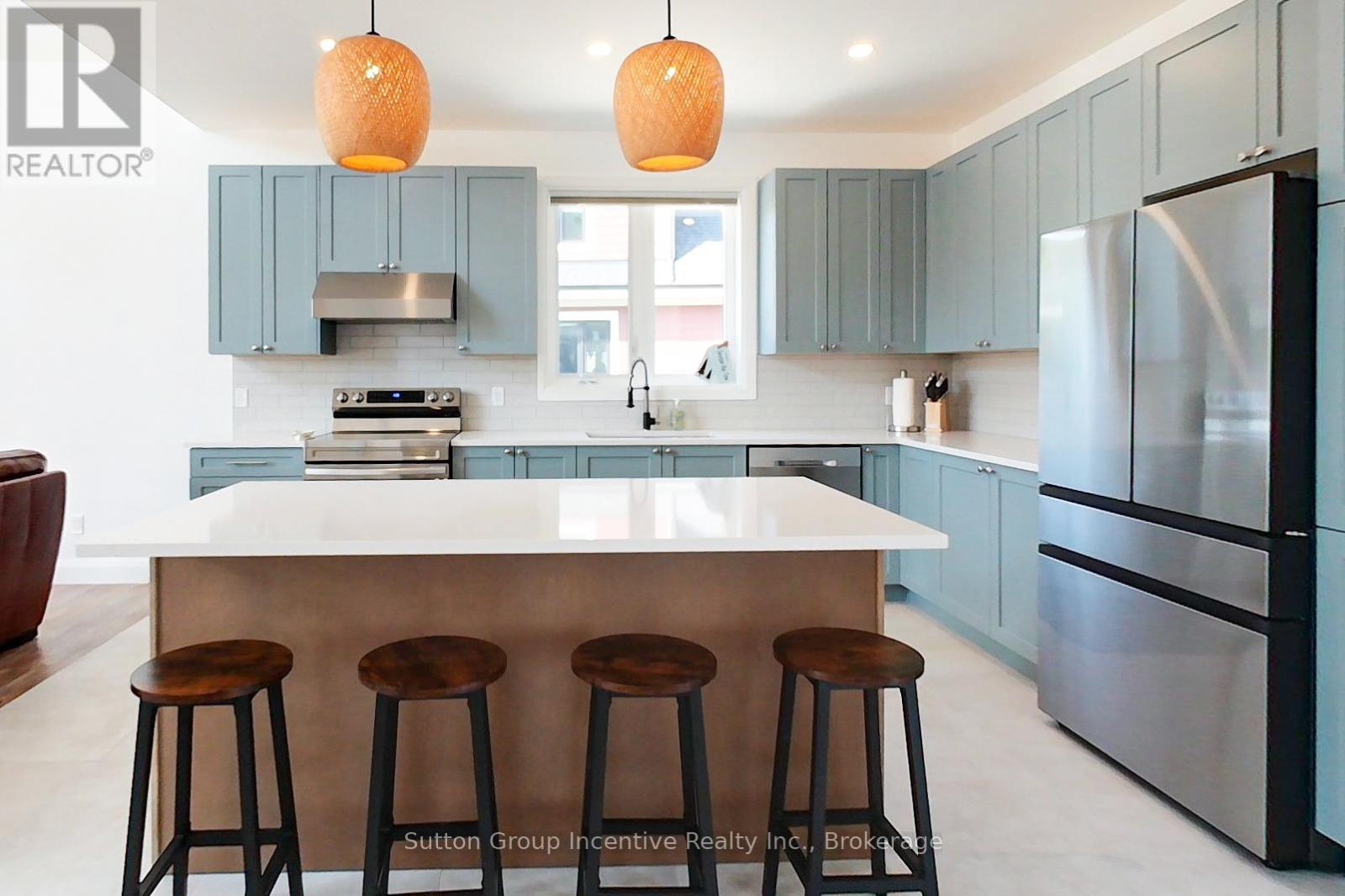 A15 - 130 Arlberg Crescent, Blue Mountains, Ontario  L9Y 0N3 - Photo 5 - X12783452