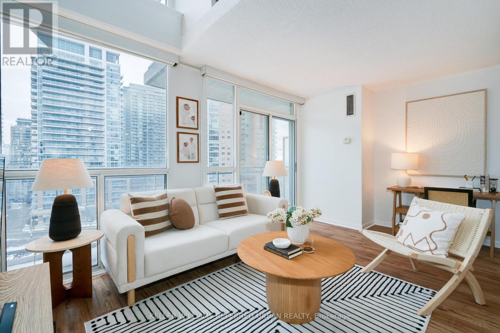 1004 - 1029 KING STREET W, Toronto, Ontario