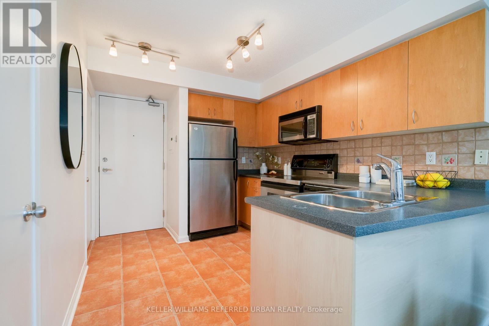 1004 - 1029 King Street W, Toronto, Ontario  M6K 3M9 - Photo 12 - C12783358