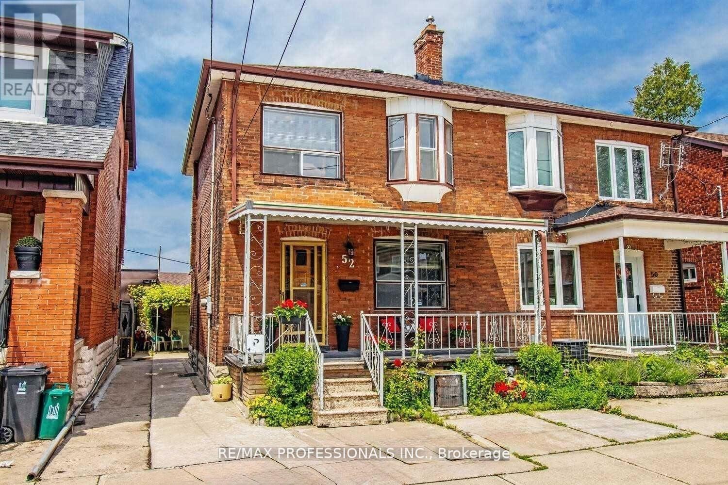 BSMT - 52 ROGERS ROAD, Toronto, Ontario