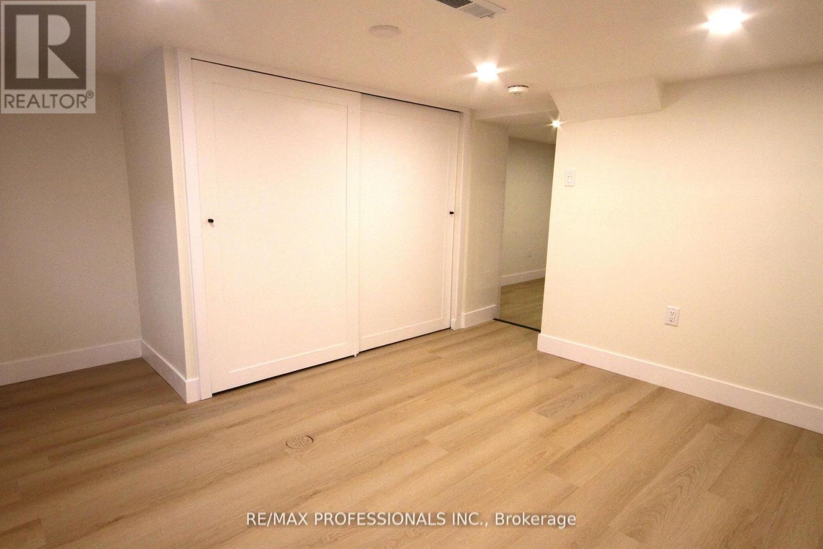 Bsmt - 52 Rogers Road, Toronto, Ontario  M6E 1N8 - Photo 10 - C12783440