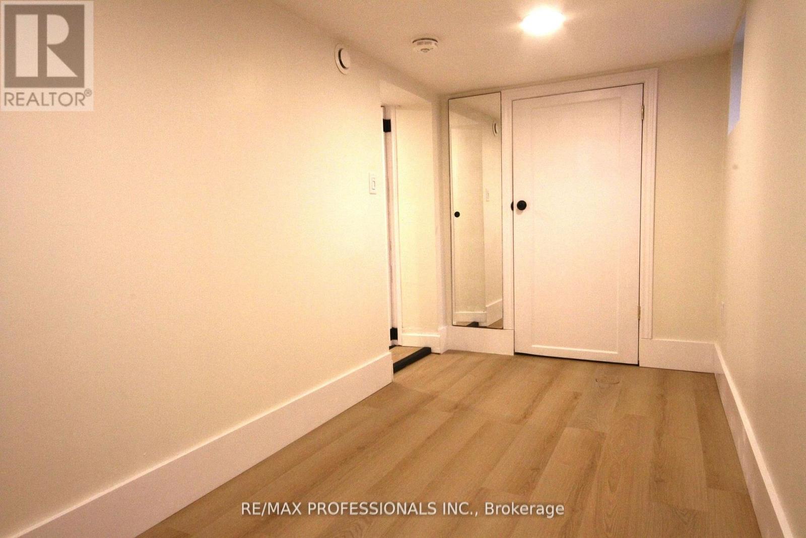 Bsmt - 52 Rogers Road, Toronto, Ontario  M6E 1N8 - Photo 12 - C12783440