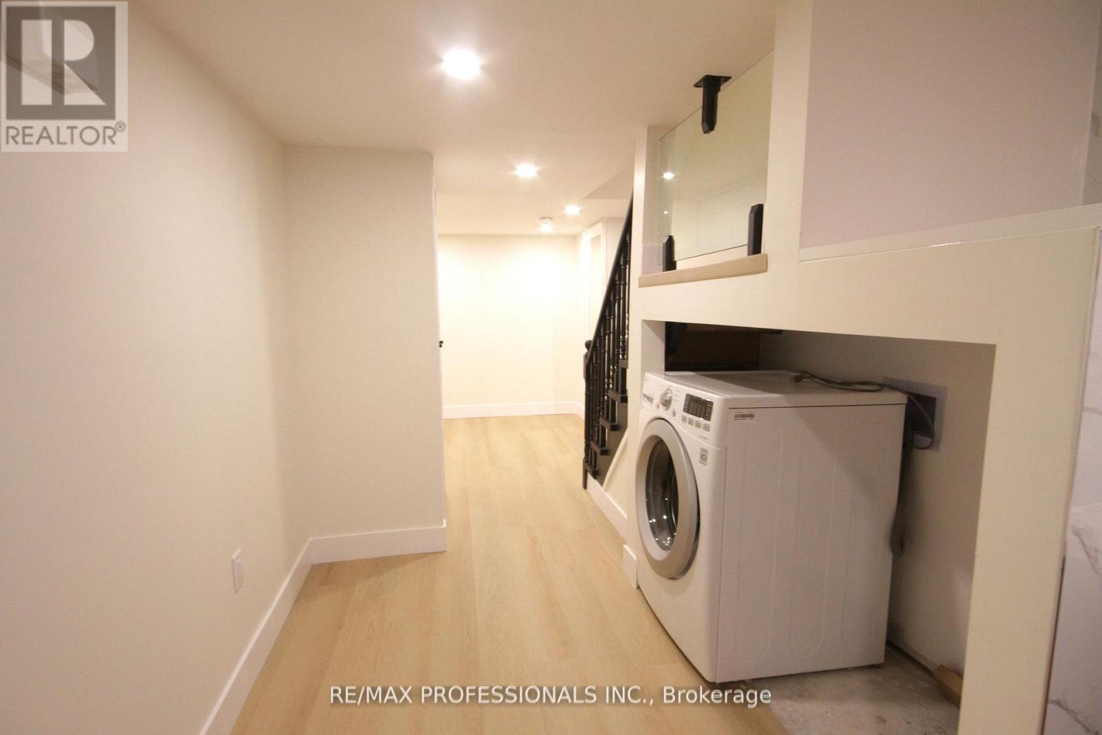 Bsmt - 52 Rogers Road, Toronto, Ontario  M6E 1N8 - Photo 4 - C12783440