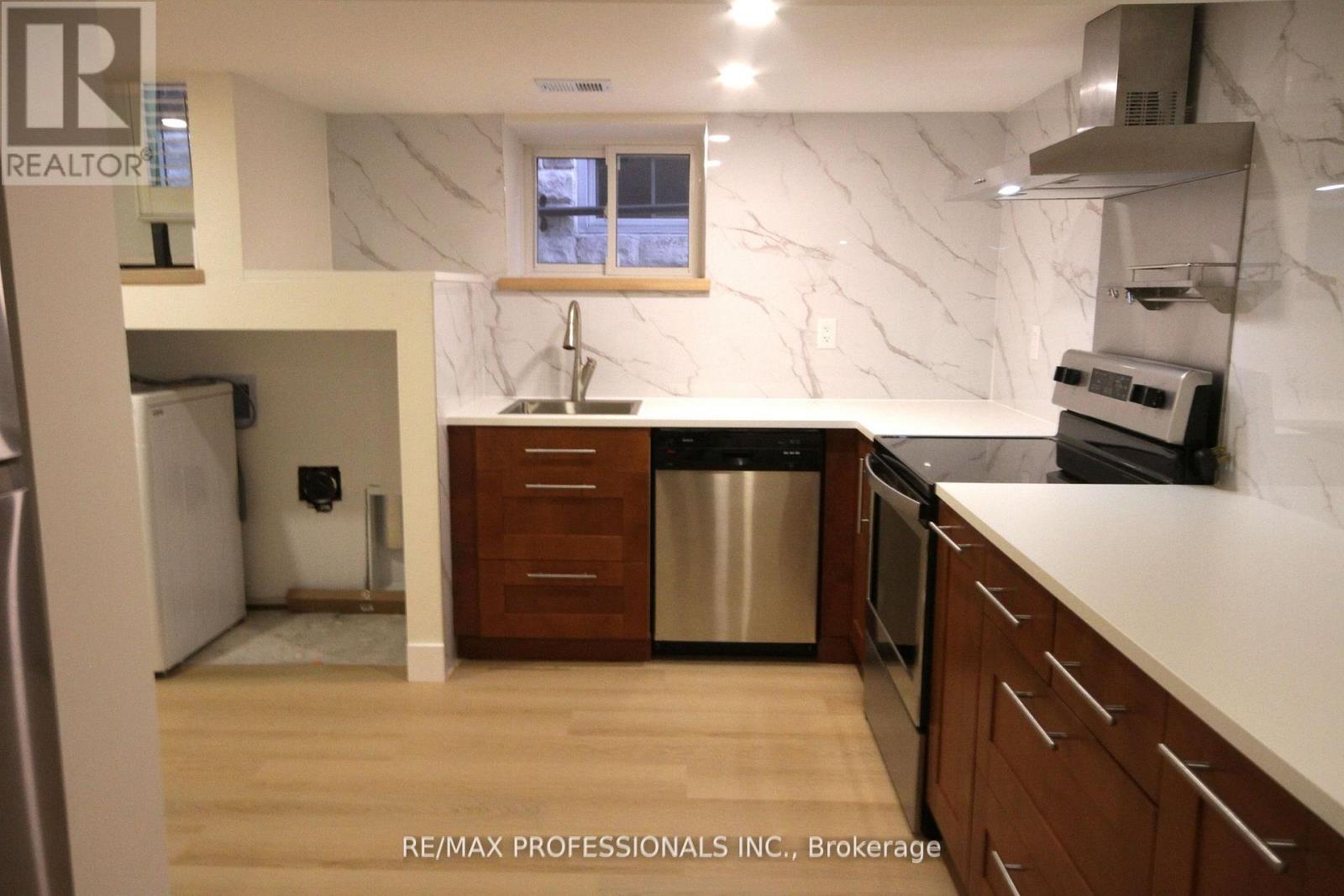 Bsmt - 52 Rogers Road, Toronto, Ontario  M6E 1N8 - Photo 5 - C12783440