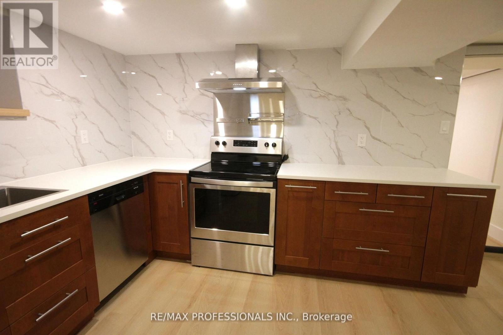 Bsmt - 52 Rogers Road, Toronto, Ontario  M6E 1N8 - Photo 7 - C12783440