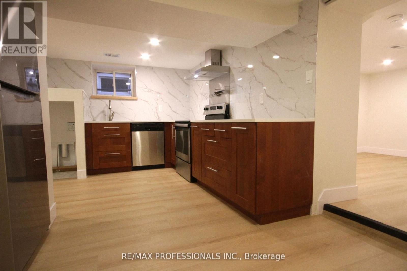 Bsmt - 52 Rogers Road, Toronto, Ontario  M6E 1N8 - Photo 8 - C12783440