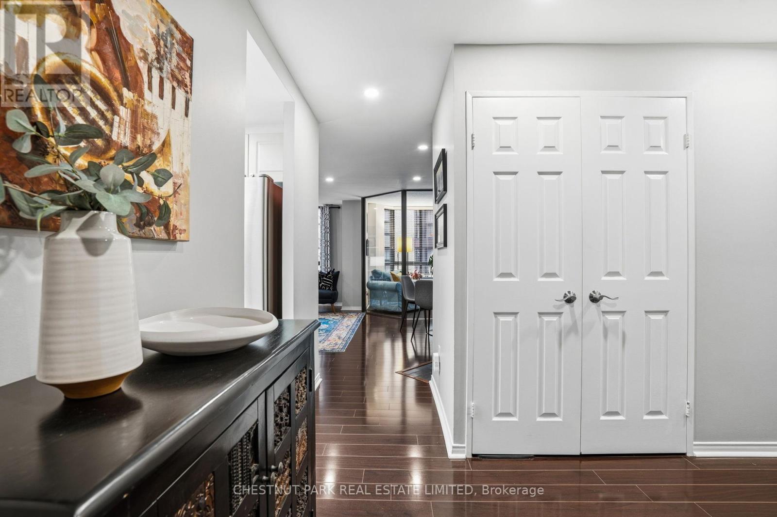 1206 - 211 St Patrick Street, Toronto, Ontario  M5T 2Y9 - Photo 7 - C12783476