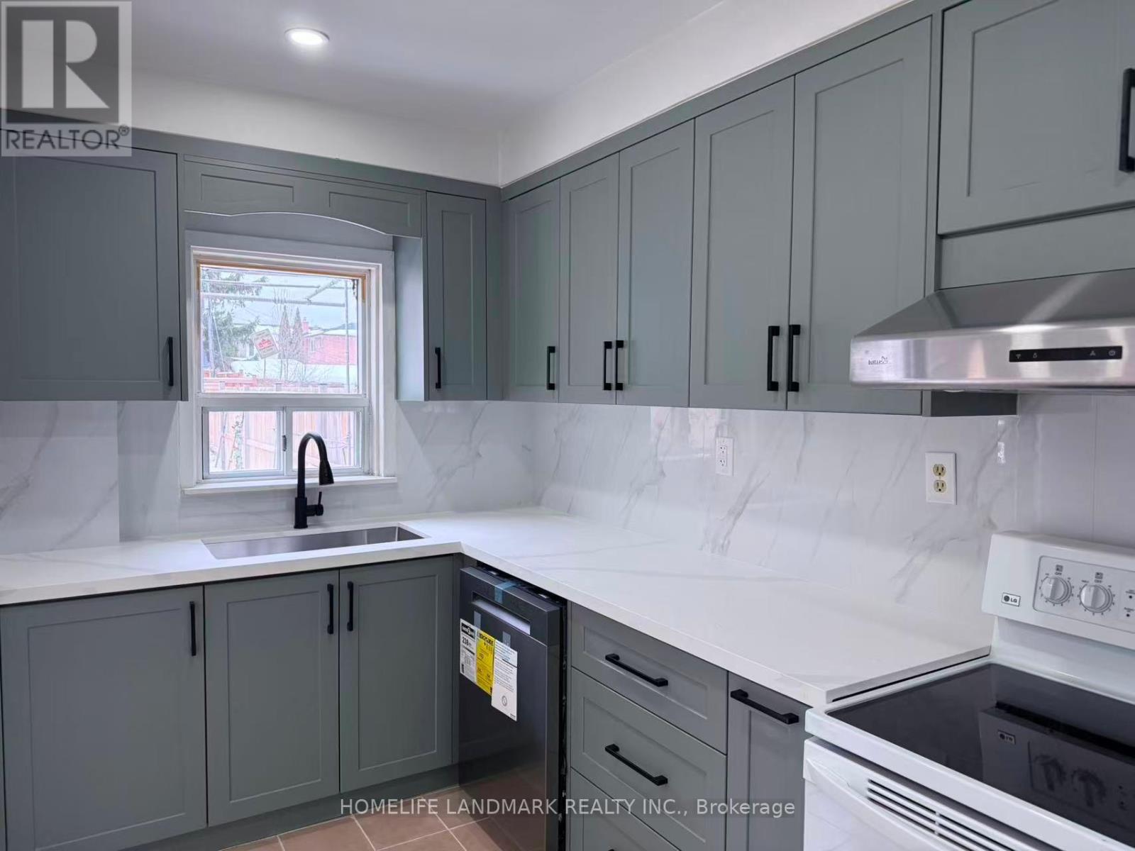 (Main) - 393 Glenholme Avenue, Toronto, Ontario  M6E 3E6 - Photo 4 - C12783516