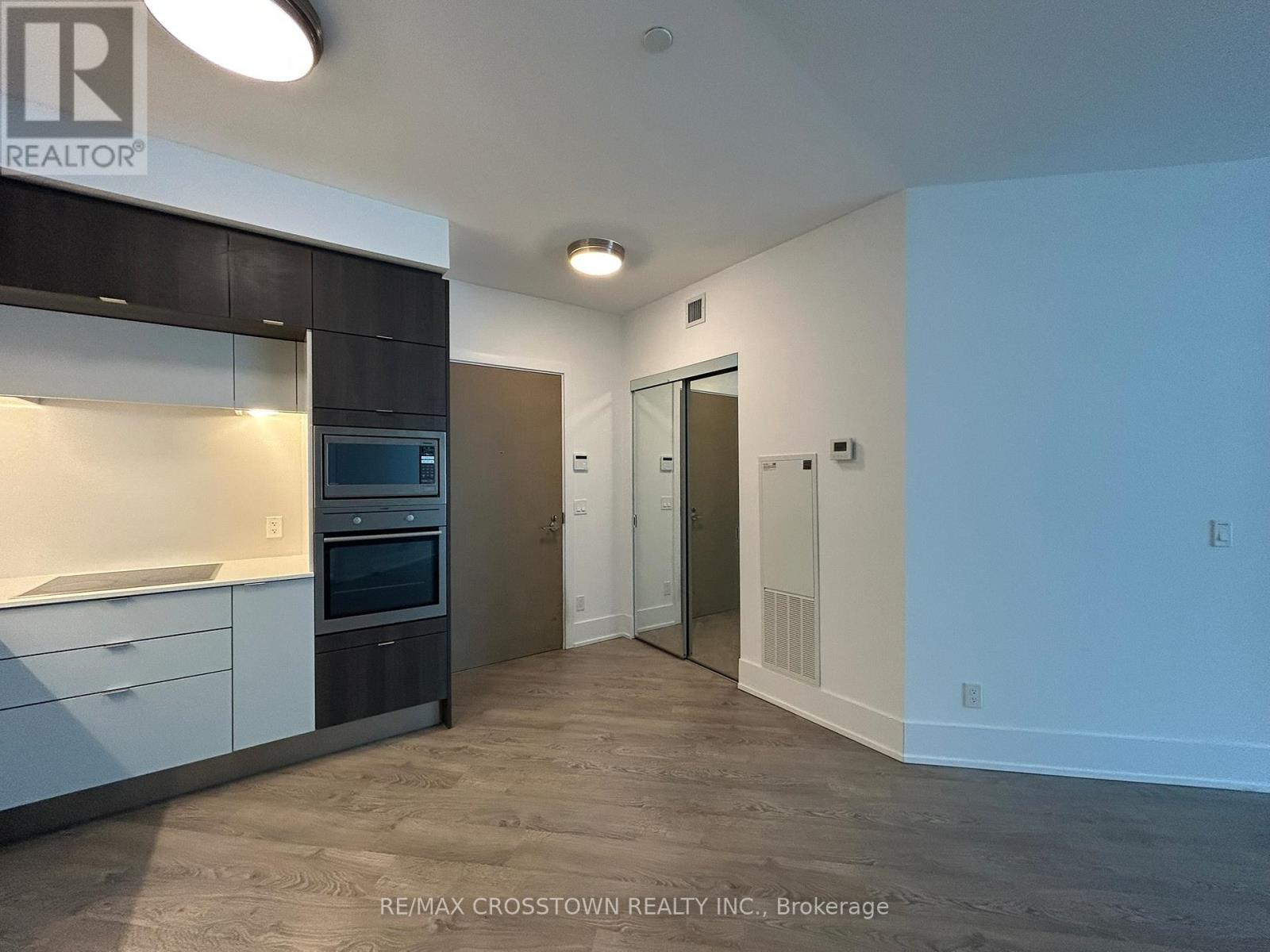 615 - 1 Edgewater Drive, Toronto (Waterfront Communities), Ontario  M5A 0L1 - Photo 3 - C12783532