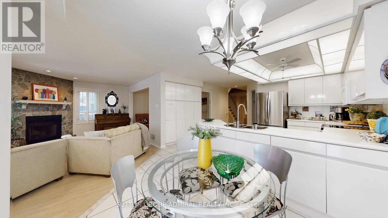 186 Westhampton Drive, Vaughan, Ontario  L4J 7X2 - Photo 10 - N12782692