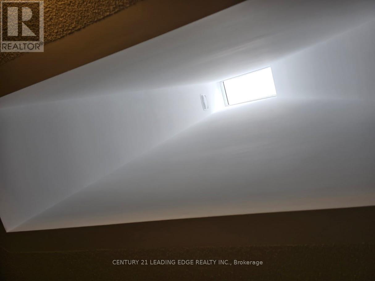 10 Reigate Avenue, Whitby, Ontario  L1P 0R1 - Photo 15 - E12783342