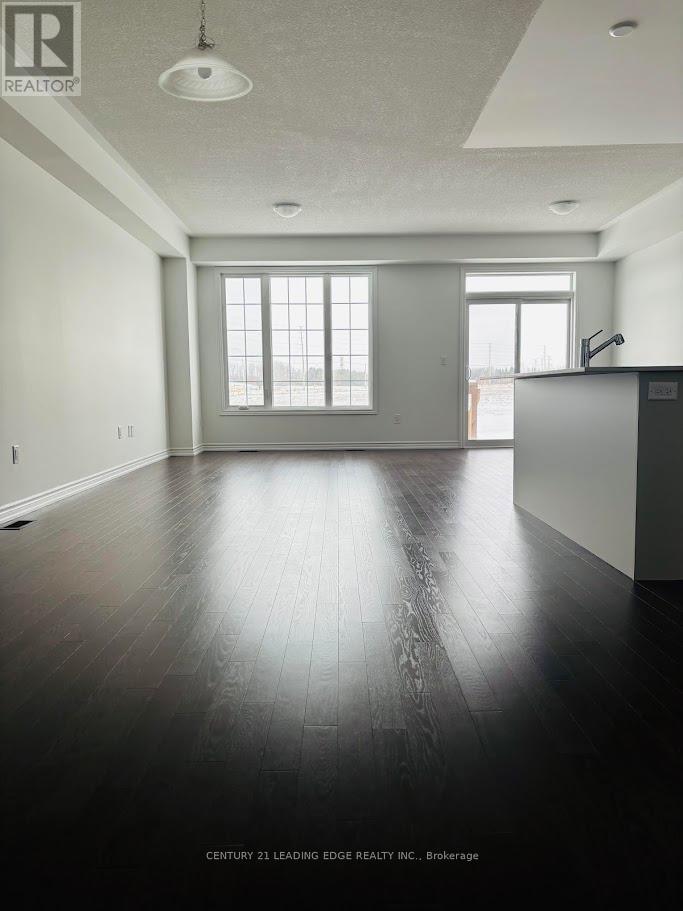 10 Reigate Avenue, Whitby, Ontario  L1P 0R1 - Photo 4 - E12783342