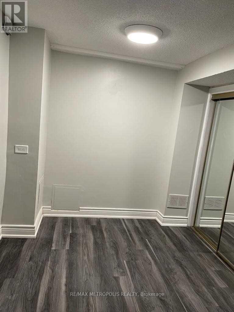 Bsmt - 26 Lansbury Drive, Toronto, Ontario  M1V 3H6 - Photo 11 - E12783380