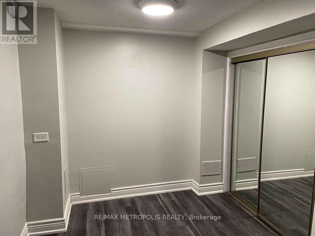 Bsmt - 26 Lansbury Drive, Toronto, Ontario  M1V 3H6 - Photo 12 - E12783380